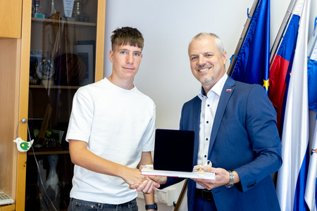 PODELITEV PRIZNANJ ZA ODLIČNOST V OSNOVNI ŠOLI 12.6.2025 - Valter Leban-9917